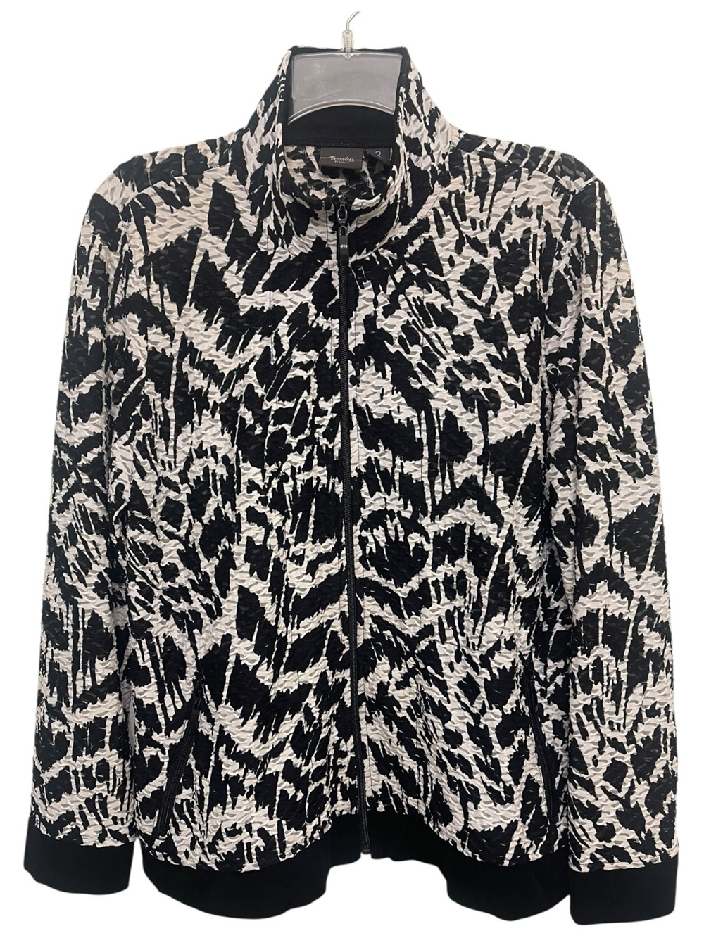 Chico’s Travelers Women’s Black & White Zip-Front Printed Jacket Size 2/Medium